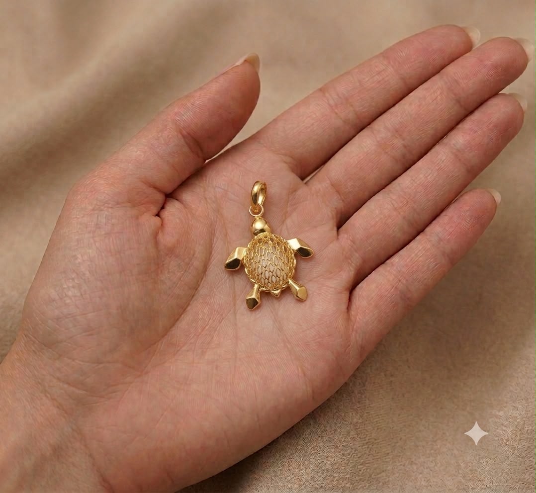 18k Gold Turtle Inspired Pendant