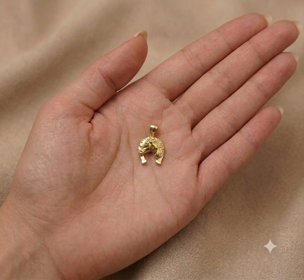 18k Gold Horse Shoe Inspired Pendant