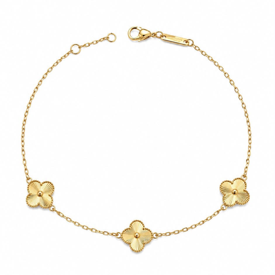 18k Gold Light Weight 3 Clover Bracelet