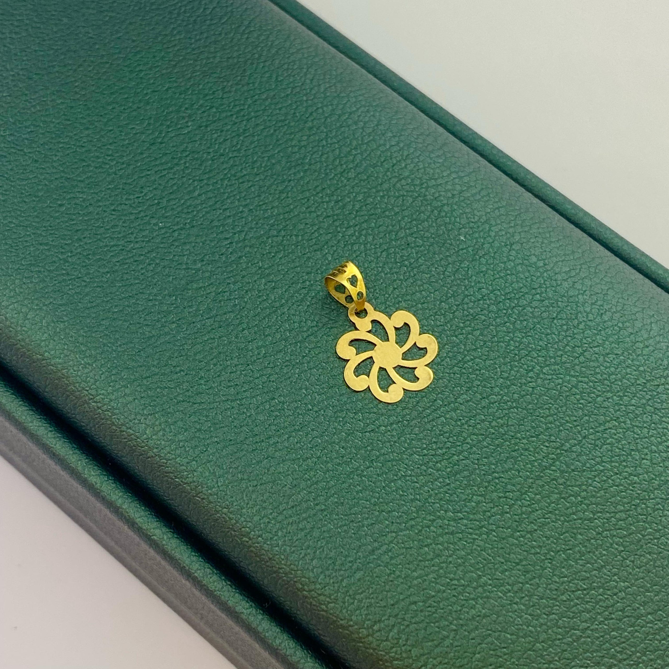 18k Gold Flower Wind Style Pendant
