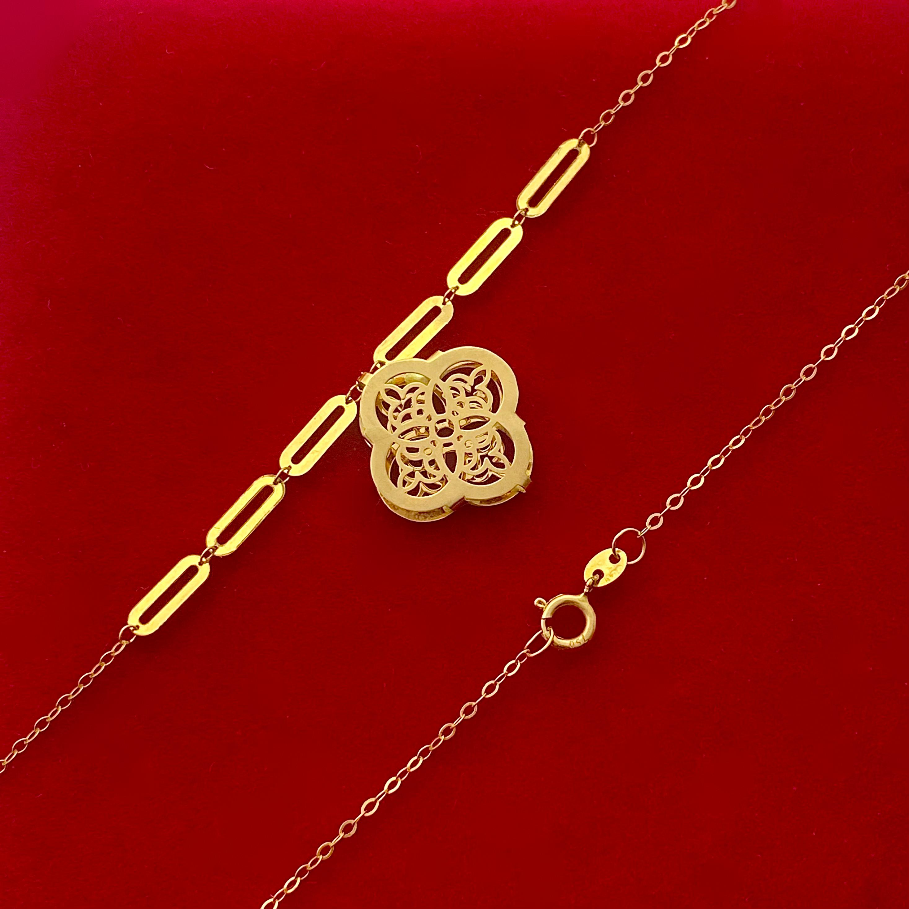 18k Gold Flower with Paperclip Necklace