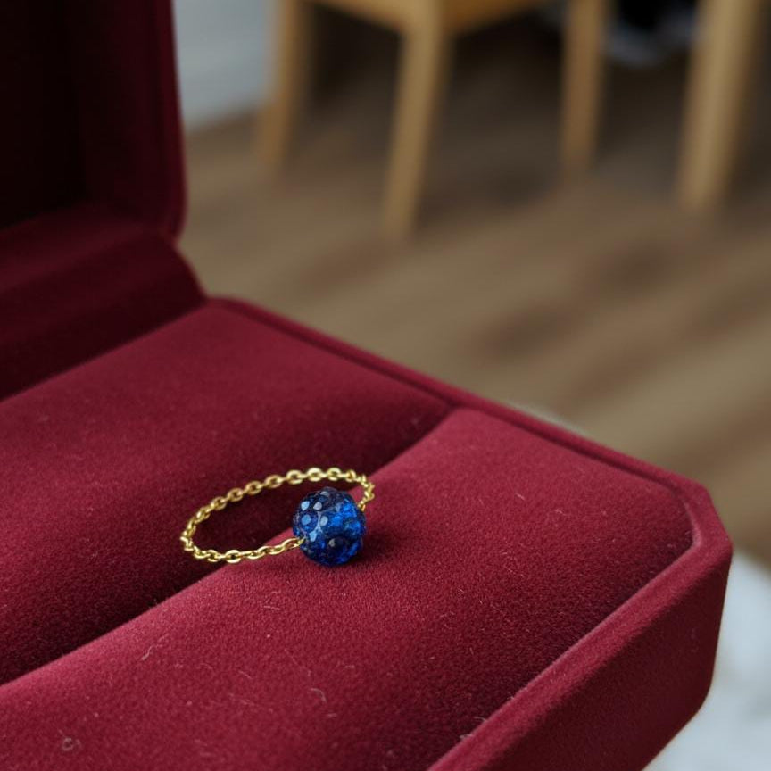 18K Gold Navy Blue Swarovski Chain Ring - New Launch - Embellish Gold