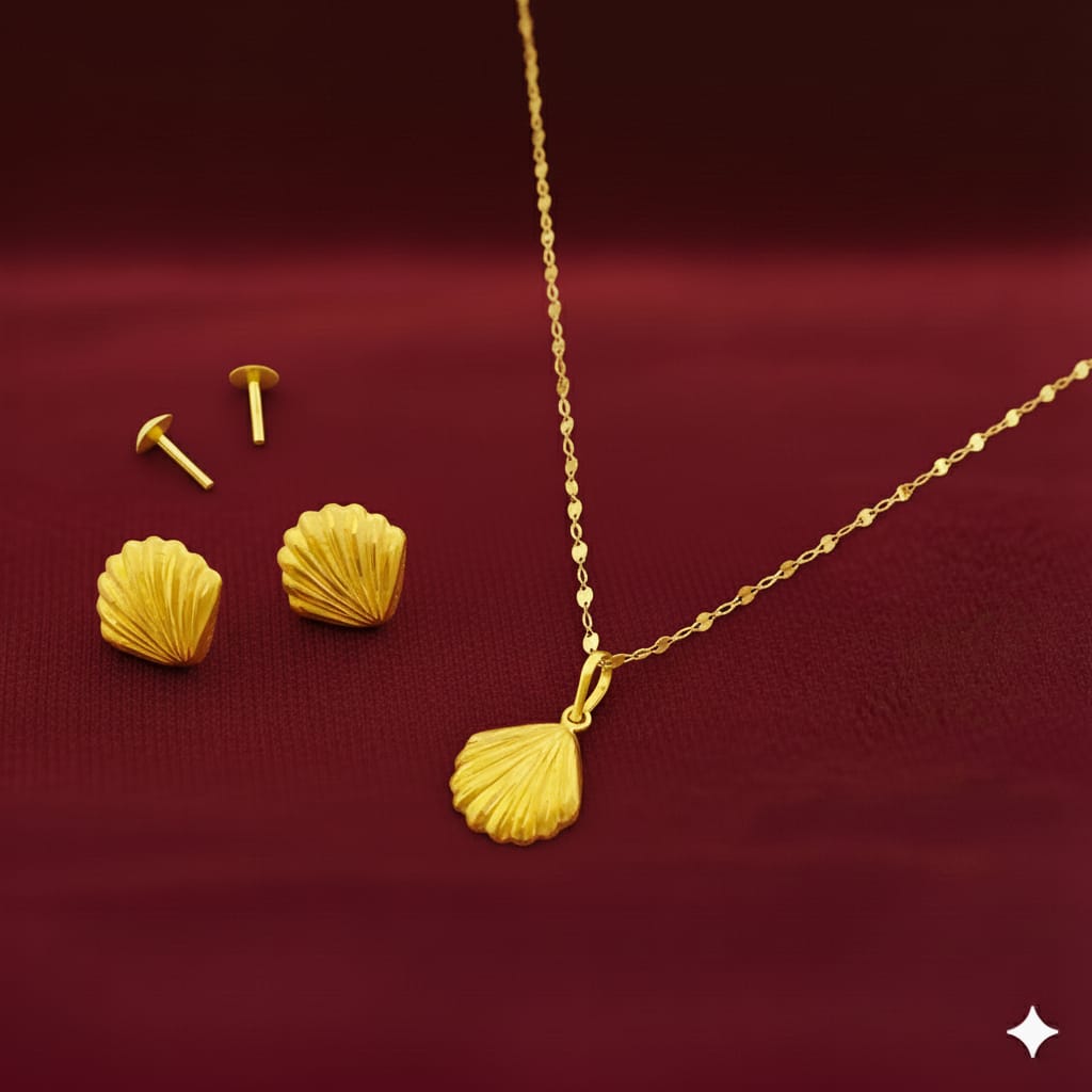 18k Gold Sea Shell Half Set