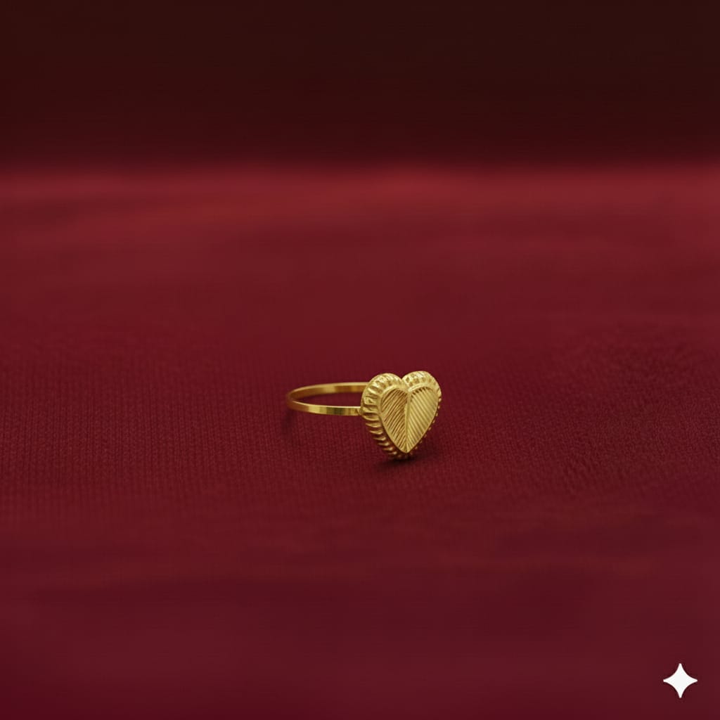 18k Gold Heart Vintage Ring