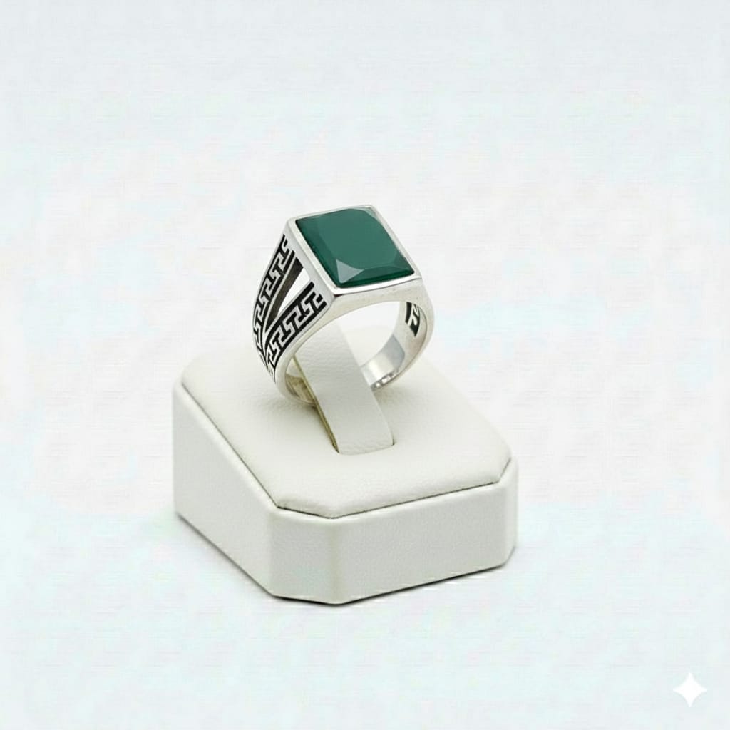 925 Silver Maze Emerald Stone RIng