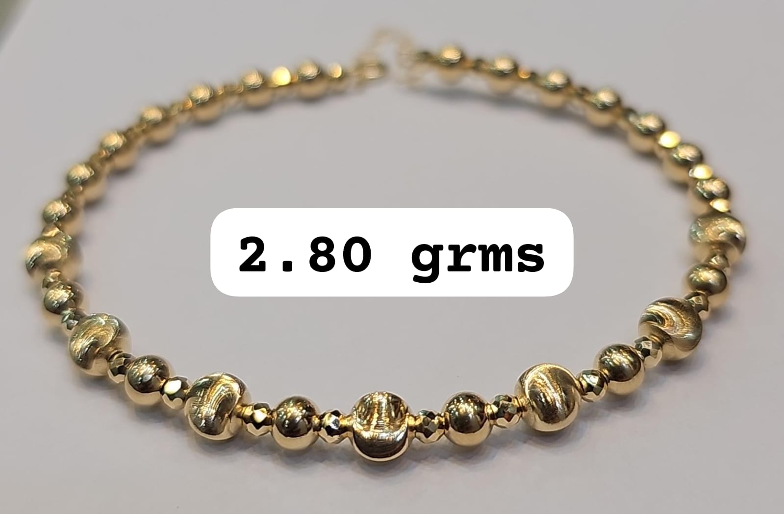 18k Gold 3 Design Shiny Ball Bangle