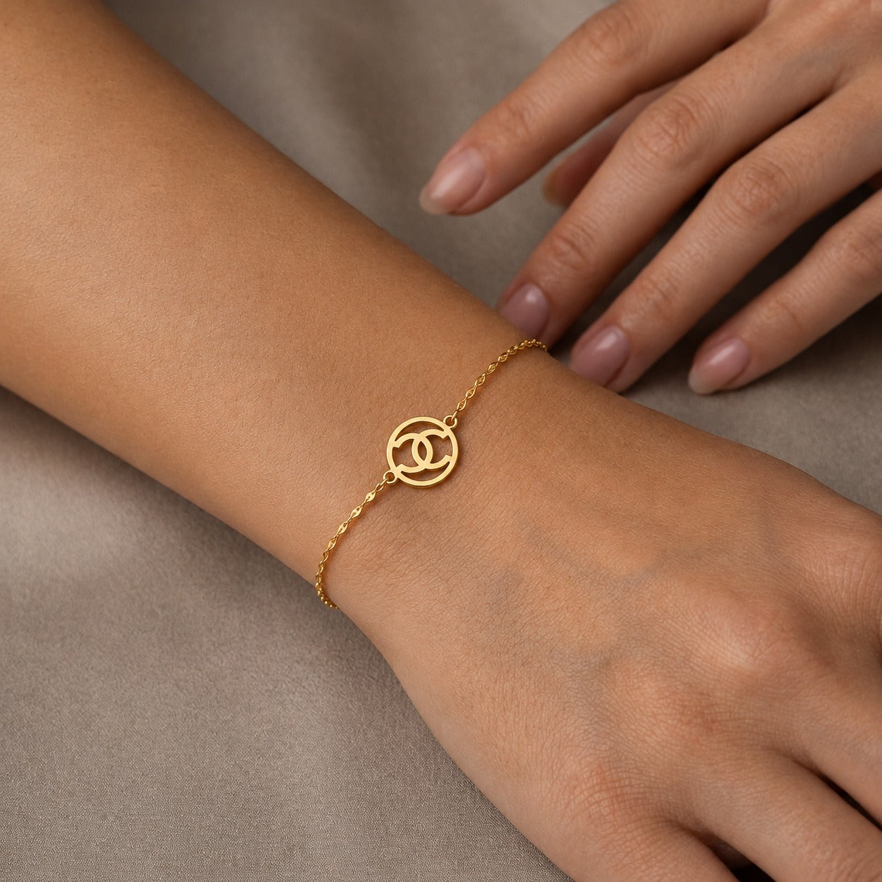 18K Real Gold Plain CC with Mirror Chain Bracelet - 18k Gold Bracelet - Embellish Gold