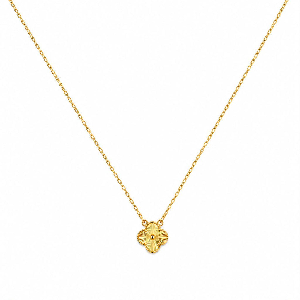 18k Gold Light Attached Clover Necklace