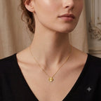 18k Gold Light Attached Clover Necklace
