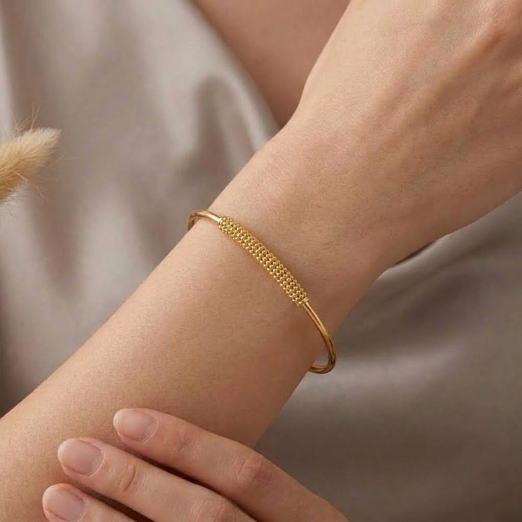 18k Gold String Spike Bangle - 18k Gold Bangle - Embellish Gold Jewelry & Diamond