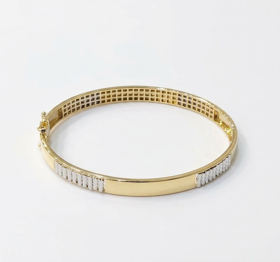 18k Gold White Line Bangle - 18k Gold Bangle - Embellish Gold Jewelry & Diamond