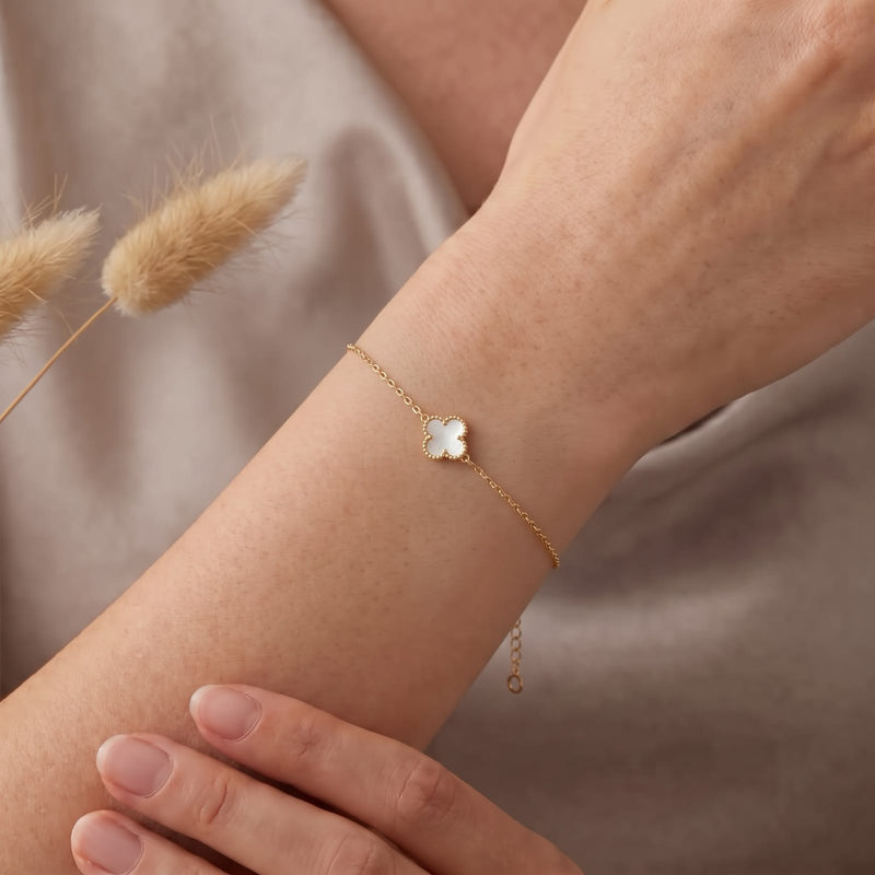18k Gold White Jade Clove Flower Bracelet - Gold Bracelets - Embellish Gold Jewelry & Diamond
