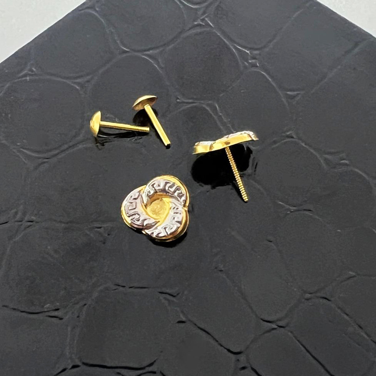18k Real Saudi Gold CC Screw Earrings 045