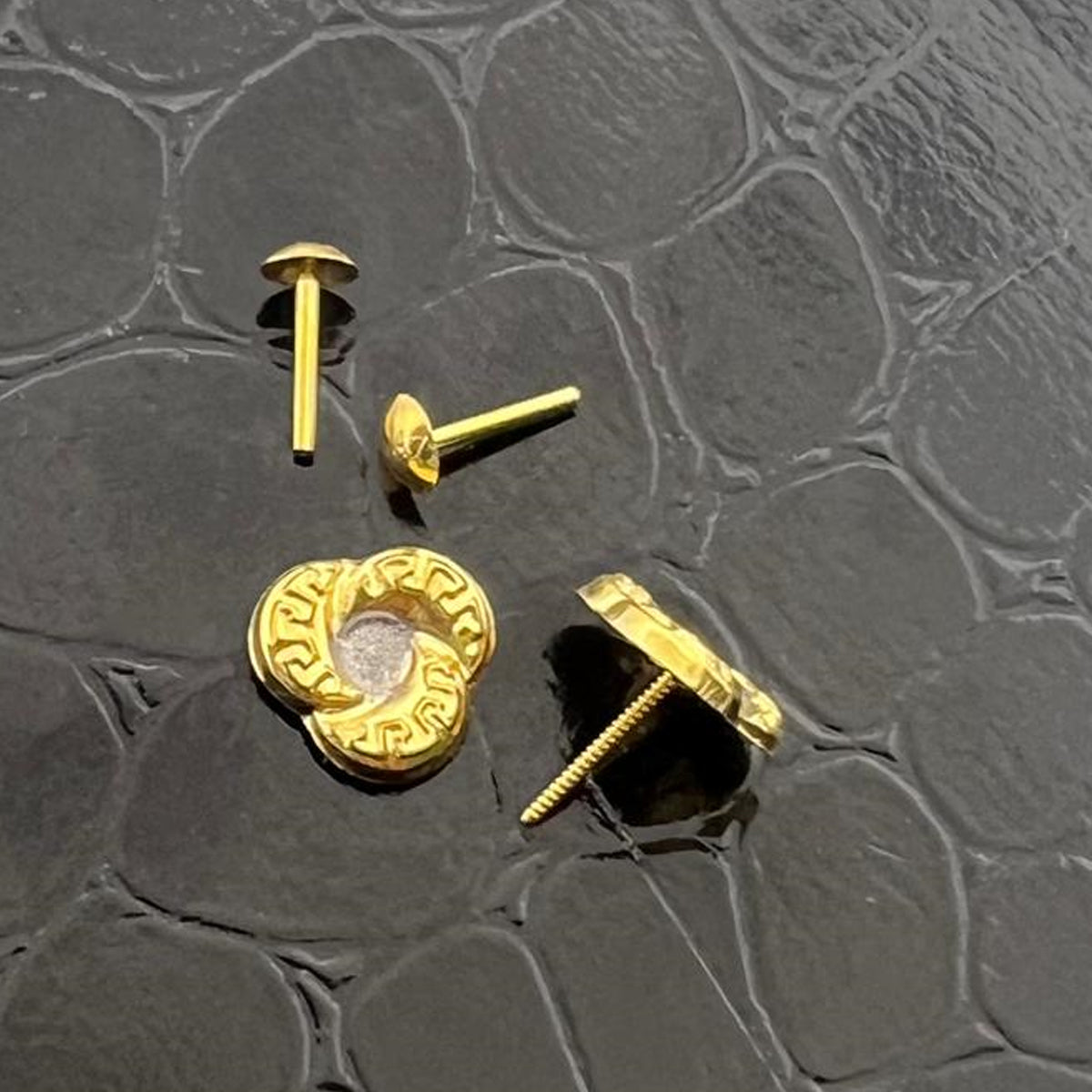 18k Real Saudi Gold CC Screw Earrings 055