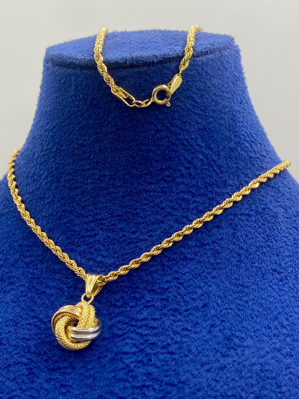 Authentic 18k Saudi Gold deals necklace