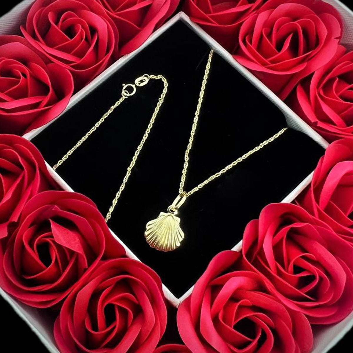 18k Real Saudi Gold Seashell Necklace 101