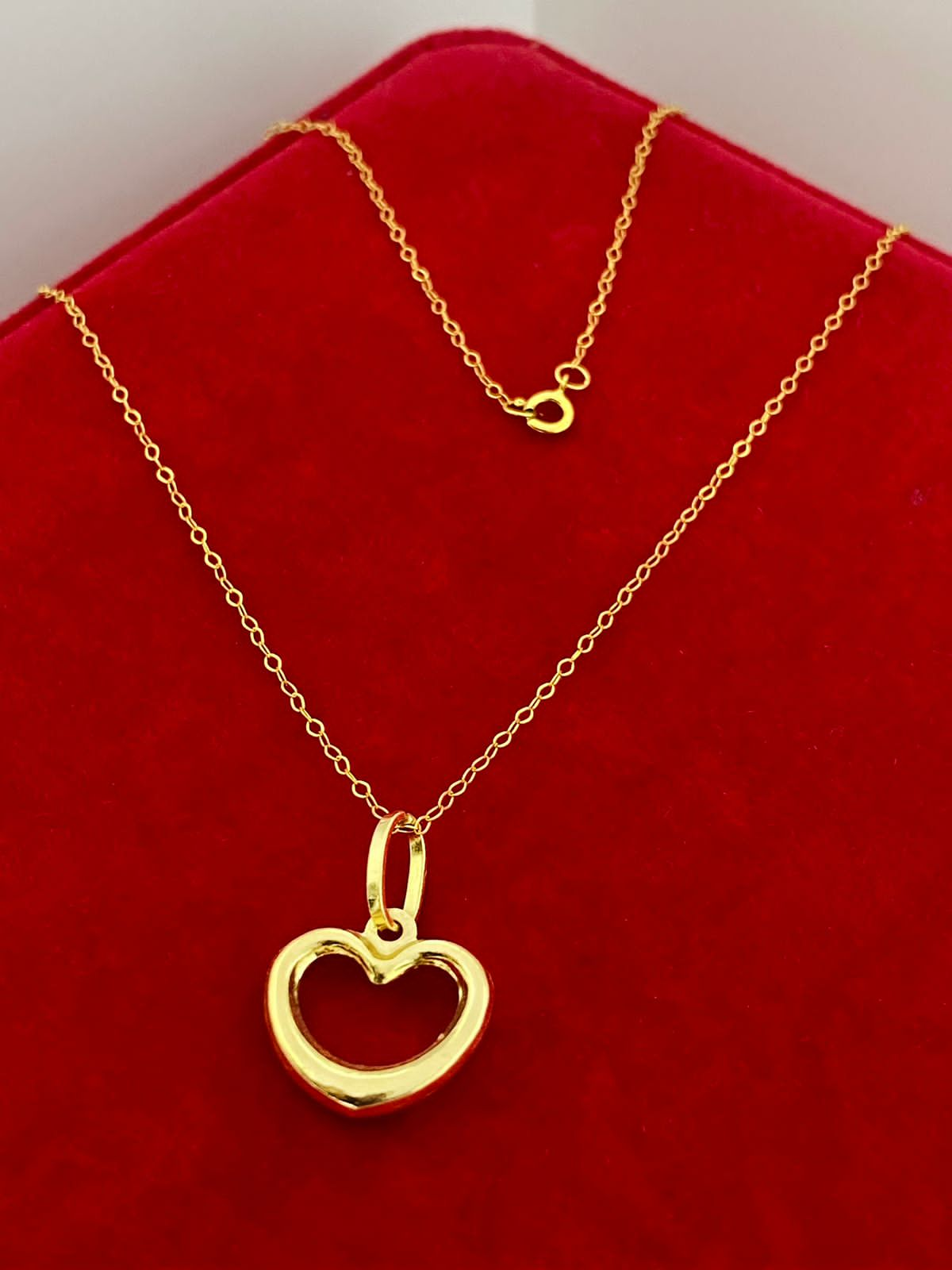 18K Real Saudi Gold Heart online Necklace 18”