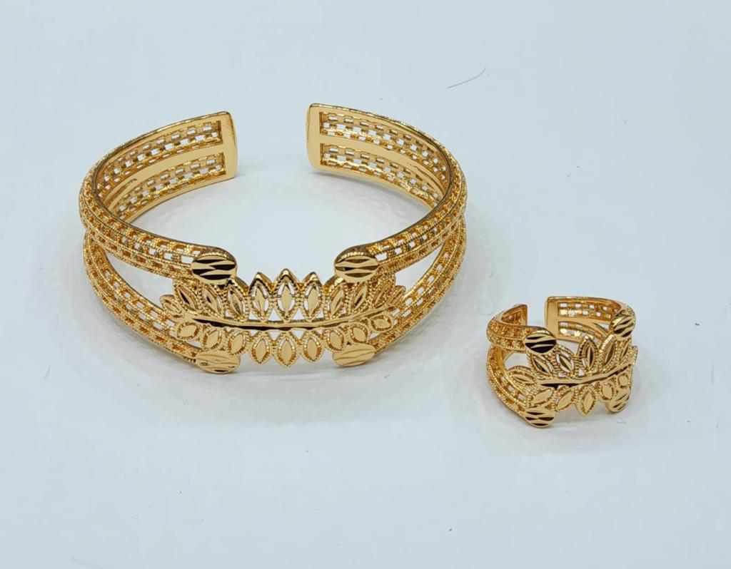 18K Real Saudi Gold Leaf Bangle And Ring 157 – Where Elegance Blooms in Gold Bangles for Women - Embellish Gold