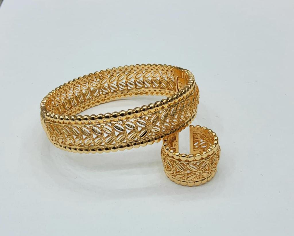 18K Real Saudi Gold Grain Bangle And Ring 164 ‚Äì A Perfect Duo in Gold Bangles for Women - Embellish Gold